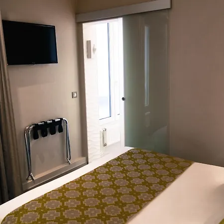 Hotel Wagram 3*